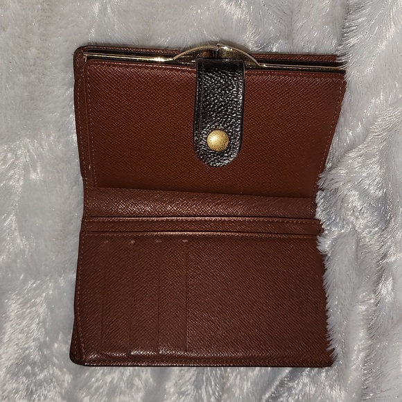 Louis Vuitton Monogram French Wallet - Picture 3 of 8
